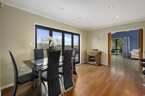 Photo of property in 106 Pacific Drive, Fitzherbert, Palmerston North, 4410