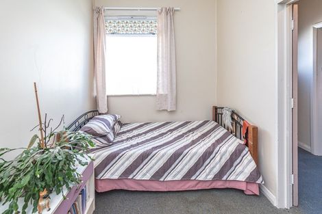 Photo of property in 26 Egmont Street, Castlecliff, Whanganui, 4501