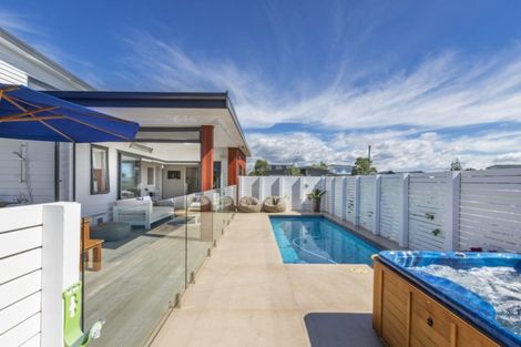 Photo of property in 2 Taiawa Place, Omaha, 0986