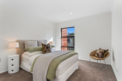 Photo of property in 17 William Calvert Drive, Swanson, Auckland, 0614