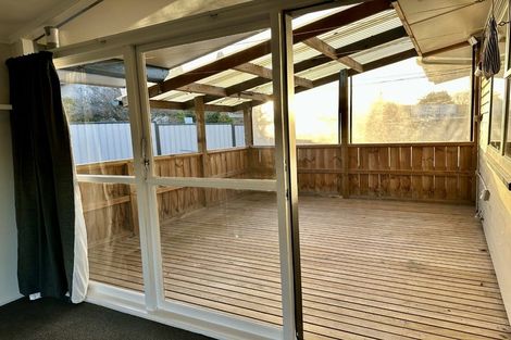 Photo of property in 2 Newcastle Street, Hokowhitu, Palmerston North, 4410