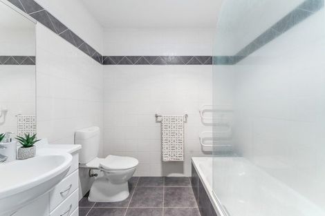 Photo of property in 25 Rita Street, Mount Maunganui, 3116