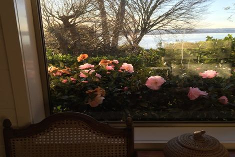 Photo of property in 5 Naera Place, Kawaha Point, Rotorua, 3010