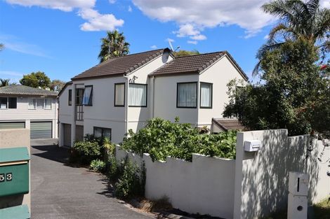 Photo of property in 51 Reeves Road, Pakuranga, Auckland, 2010