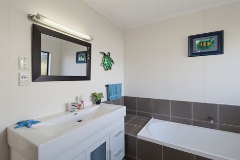 Photo of property in 74 Churchill Drive, Taradale, Napier, 4112