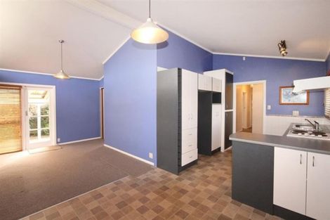 Photo of property in 1/7 The Rosebowl, Sunnyhills, Auckland, 2010