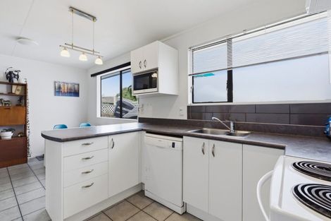 Photo of property in 27 Sylvania Drive, Matua, Tauranga, 3110