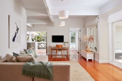 Photo of property in 12 Lysnar Street, Okitu, Gisborne, 4010