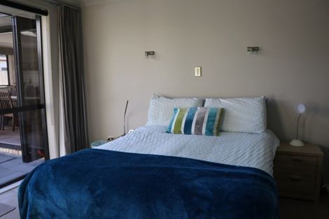 Photo of property in 18 Waipuna Grove, Welcome Bay, Tauranga, 3112