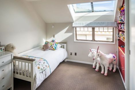 Photo of property in 374 Muritai Road, Eastbourne, Lower Hutt, 5013