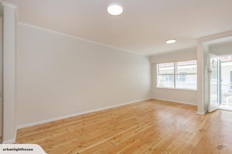 Photo of property in 3/171 Tamaki Drive, Kohimarama, Auckland, 1071
