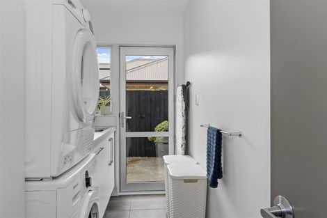 Photo of property in 130 Rothesay Road, Parklands, Christchurch, 8083