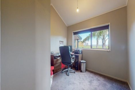 Photo of property in 32 Hauraki Road, Hauraki, Auckland, 0622