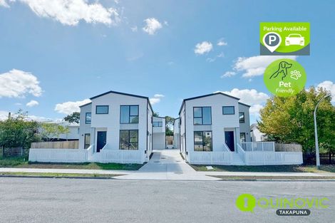 Photo of property in 7d Buisson Glade, West Harbour, Auckland, 0618