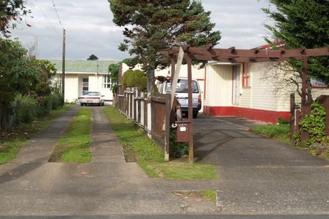 Photo of property in 7 Von Sturmer Street, Mangere East, Auckland, 2024