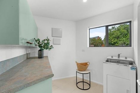 Photo of property in 15 Parkham Drive, Burnside, Christchurch, 8053