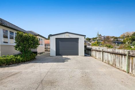 Photo of property in 22 Makiri Street, Helensville, 0800