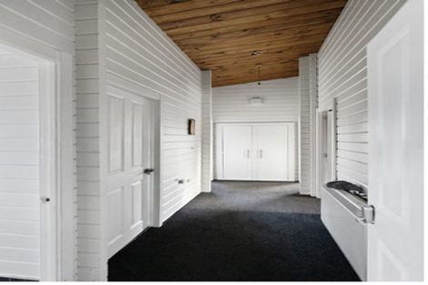 Photo of property in 12 Woodend Road, Woodend, 7610