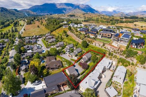 Photo of property in 6 Chartres Lane, Arrowtown, 9302