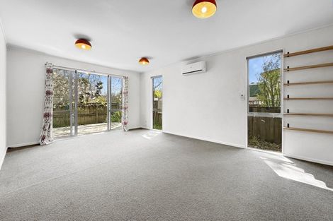 Photo of property in 685a Swanson Road, Swanson, Auckland, 0612