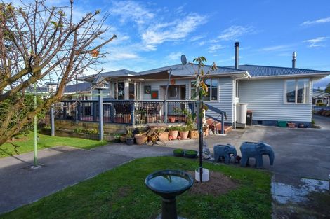 Photo of property in 240 High Street North, Carterton, 5713