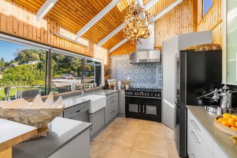 Photo of property in 8 Grey Avenue, Tairua, 3508