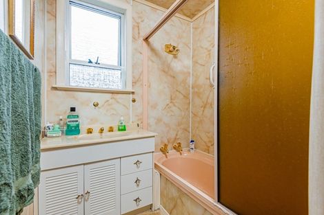 Photo of property in 6 Mclean Street, Woodville, 4920