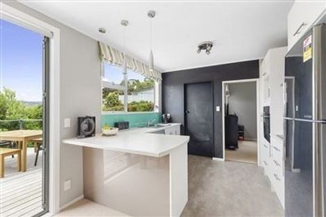 Photo of property in 31 Spinnaker Drive, Whitby, Porirua, 5024