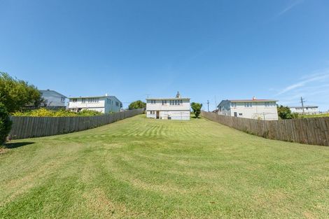 Photo of property in 66 Banks Street, Marfell, New Plymouth, 4310