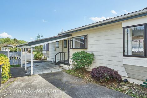 Photo of property in 2 Bevan Place, Cloverlea, Palmerston North, 4412