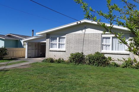 Photo of property in 37 Bethune Street, Featherston, 5710