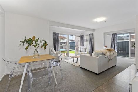 Photo of property in 2/15 Jamell Place, Avonhead, Christchurch, 8042