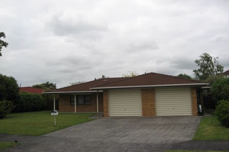 Photo of property in 14 Evanda Crescent, Conifer Grove, Takanini, 2112