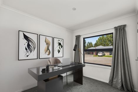 Photo of property in 4 Kinnaird Close, Alexandra, 9320