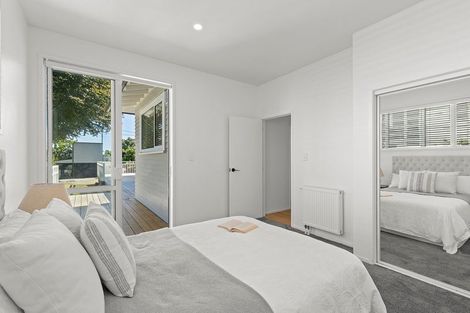 Photo of property in 107 Fulford Street, New Plymouth, 4310