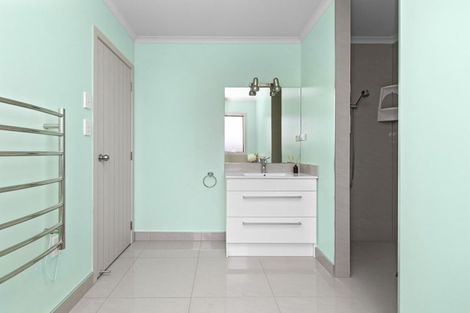 Photo of property in 22 Whitney Place, Rototuna North, Hamilton, 3210