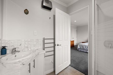 Photo of property in 16 Jacaranda Place, Greenmeadows, Napier, 4112