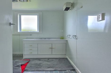 Photo of property in 129 Seaward Road, Edendale, 9825