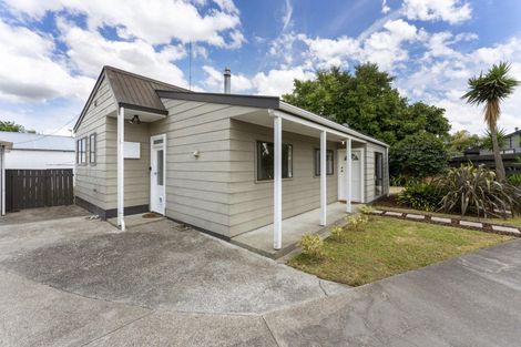 Photo of property in 23 Chadwick Place, Highbury, Palmerston North, 4412