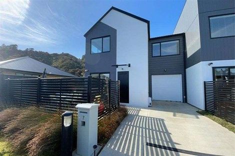 Photo of property in 7 Desert Gold Lane, Wallaceville, Upper Hutt, 5018