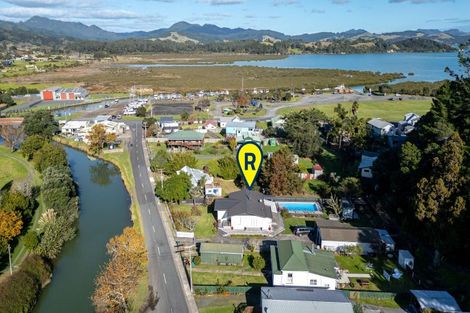Photo of property in 135 Hauraki Road, Coromandel, 3506