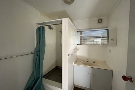 Photo of property in 1/35 D'oyly Drive, Stanmore Bay, Whangaparaoa, 0932