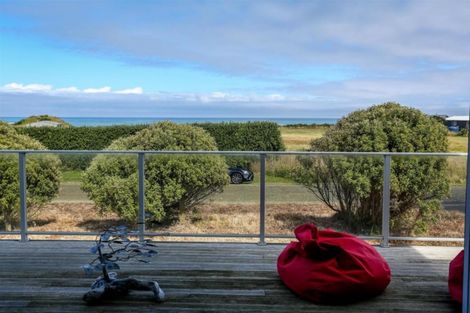 Photo of property in 50 Anglers Avenue, Warea, New Plymouth, 4381