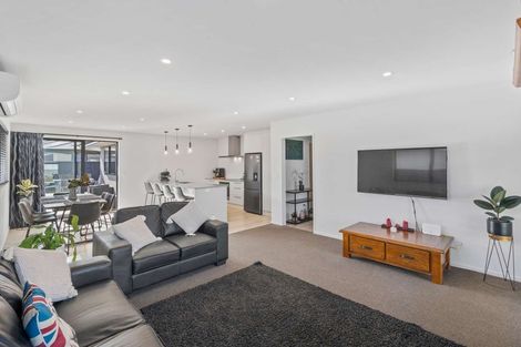 Photo of property in 37 Skibbereen Drive, Halswell, Christchurch, 8025