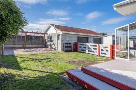 Photo of property in 56 Toi Street, Otaki Beach, Otaki, 5512