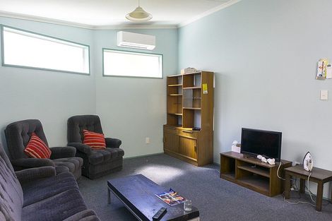 Photo of property in 74 Royal Terrace, Dunedin Central, Dunedin, 9016