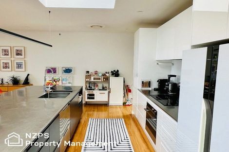 Photo of property in 34 Seaview Terrace, Kew, Dunedin, 9012