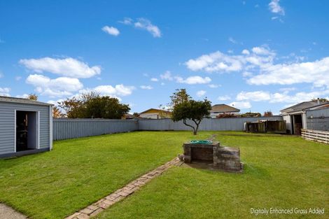 Photo of property in 51 Allardice Street, Dannevirke, 4930