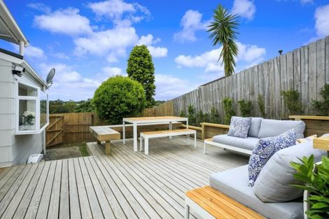 Photo of property in 1/19 Romulus Place, Totara Vale, Auckland, 0629