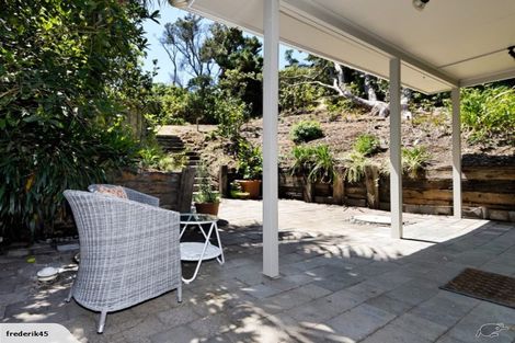 Photo of property in 35 Beach Valley Road, Piha, New Lynn, 0772